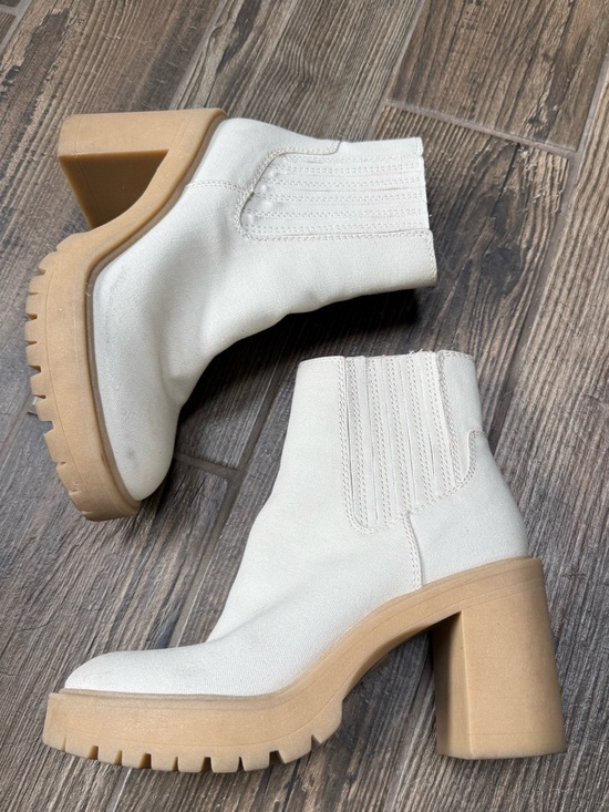 Steve Madden Shoes - Steve Madden Womens Cream Chunky Heel Chelsea Boots